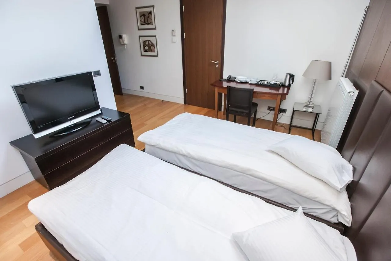 Residence 1898 Warsaw Aparthotel